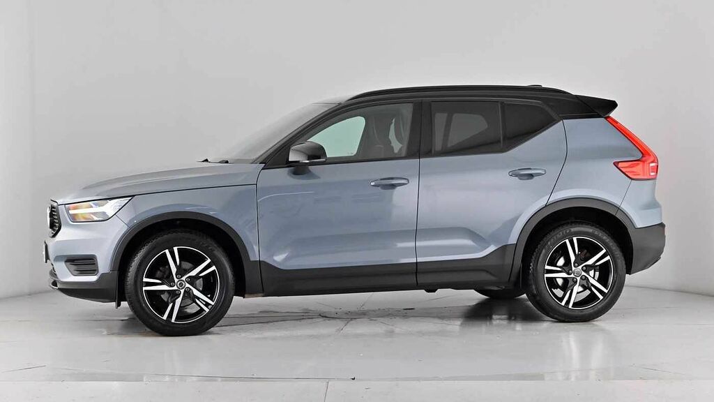 Volvo XC40 Ultimate Dark Black #52