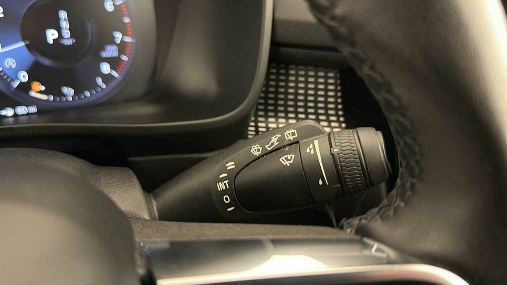 Volvo XC40 Ultimate Dark Black #37