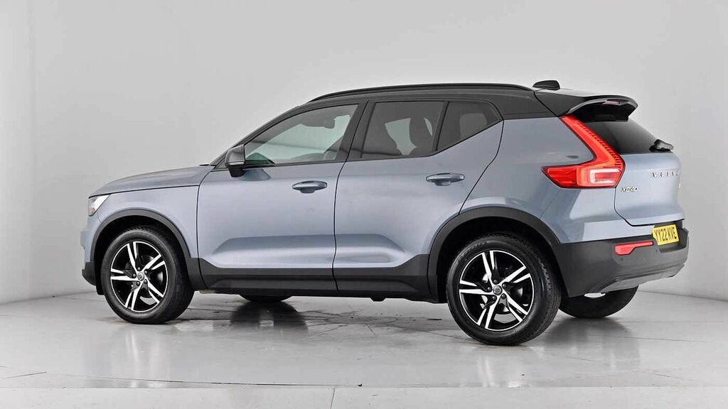 Volvo XC40 Ultimate Dark Black #56