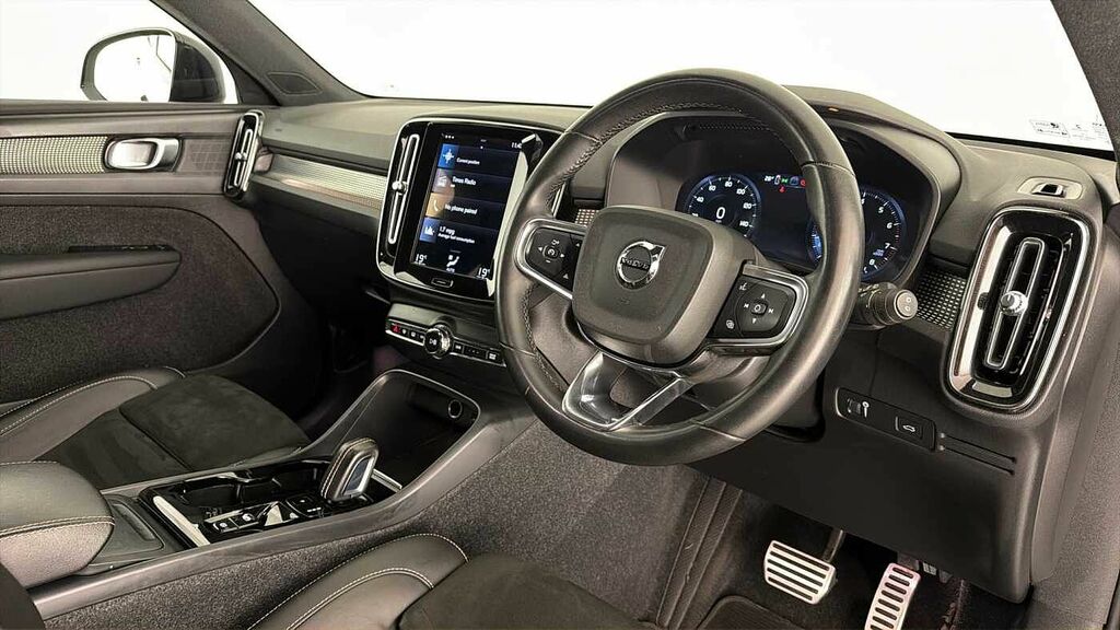Volvo XC40 Ultimate Dark Black #15
