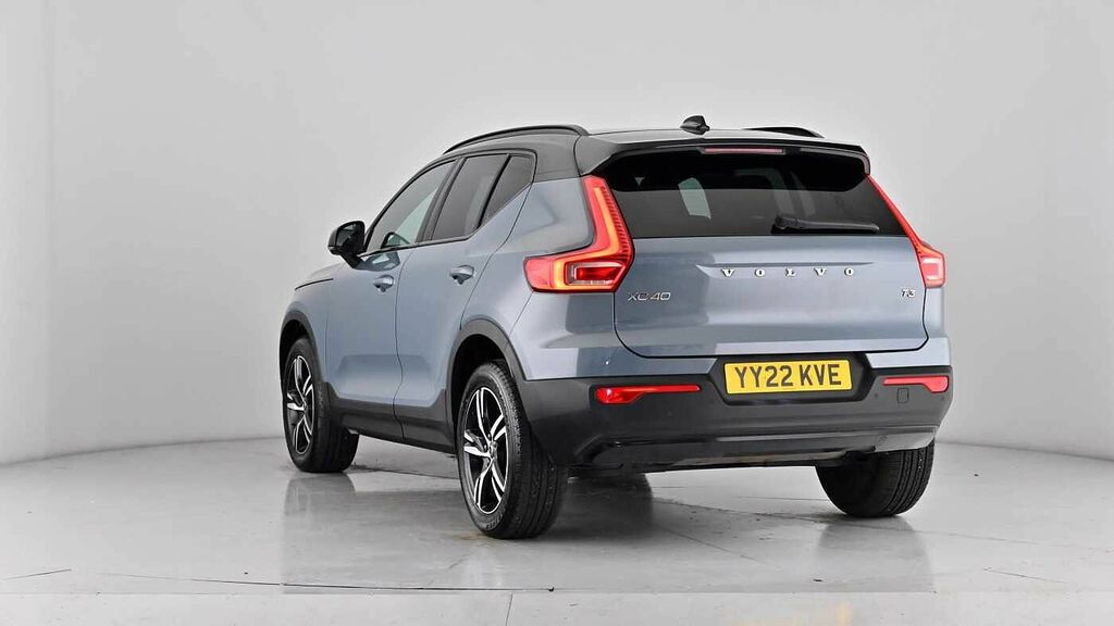 Volvo XC40 Ultimate Dark Black #60