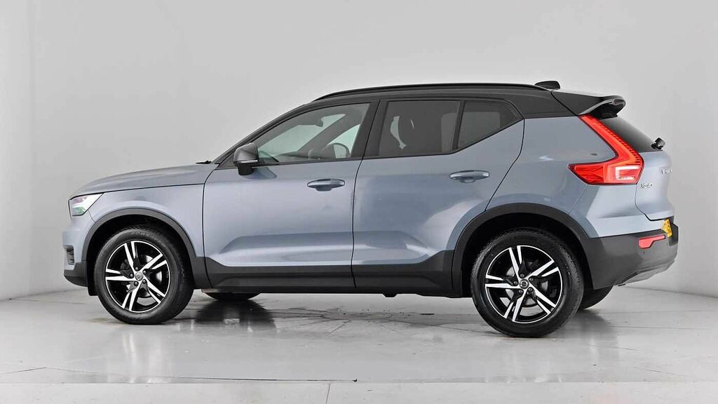 Volvo XC40 Ultimate Dark Black #55