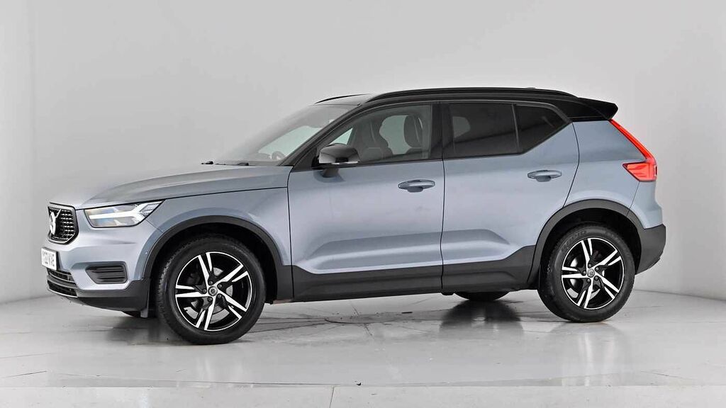 Volvo XC40 Ultimate Dark Black #51