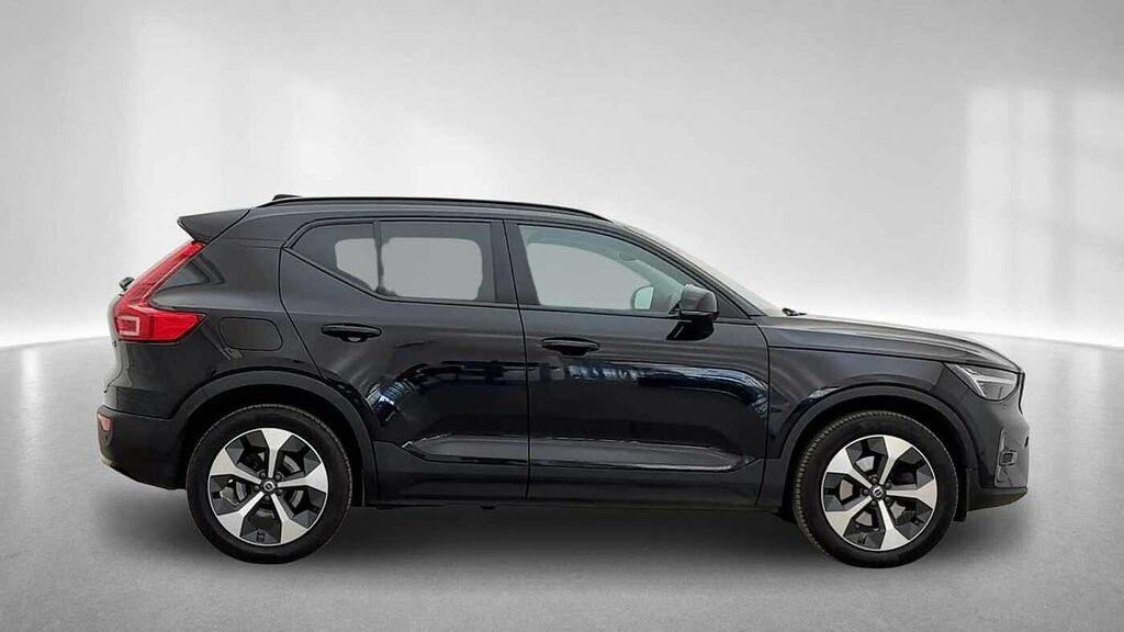 Volvo XC40 Ultimate, B3 Mild Hybrid, Dark Black #4