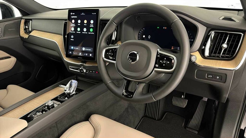 Volvo XC60 Plus Blue #15
