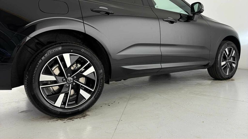 Volvo XC60 Plus Blue #27