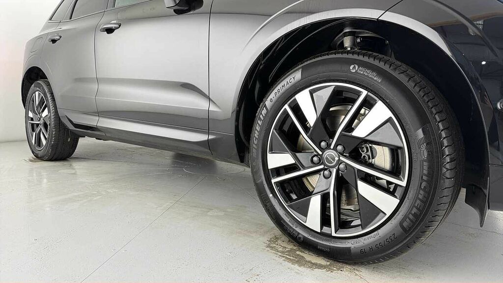 Volvo XC60 Plus Blue #26