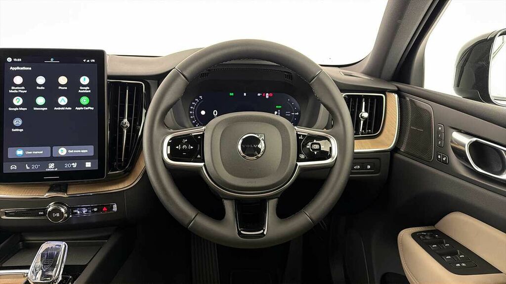 Volvo XC60 Plus Blue #11
