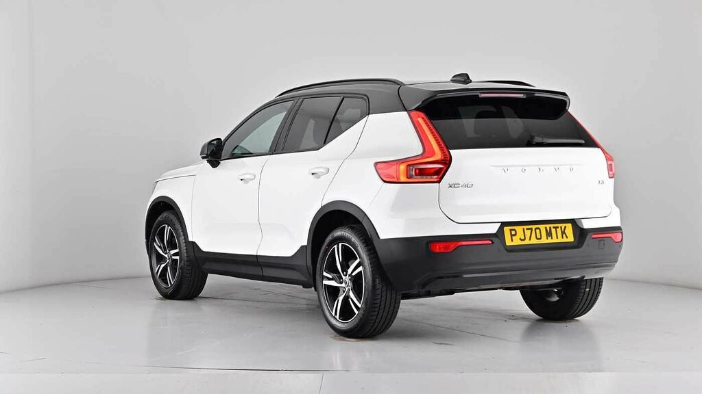 Volvo XC40 Momentum, D3 Awd Sensus Connect White #60