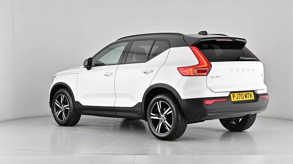 Volvo XC40 Momentum, D3 Awd Sensus Connect White #59