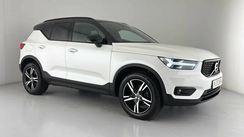 Volvo XC40 Momentum, D3 Awd Sensus Connect White #25