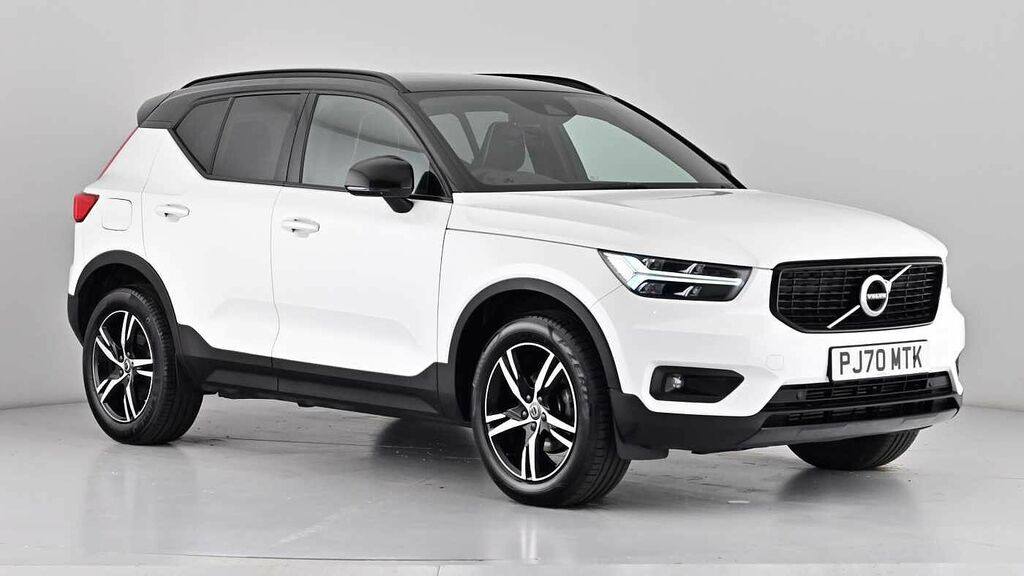 Volvo XC40 Momentum, D3 Awd Sensus Connect White #1