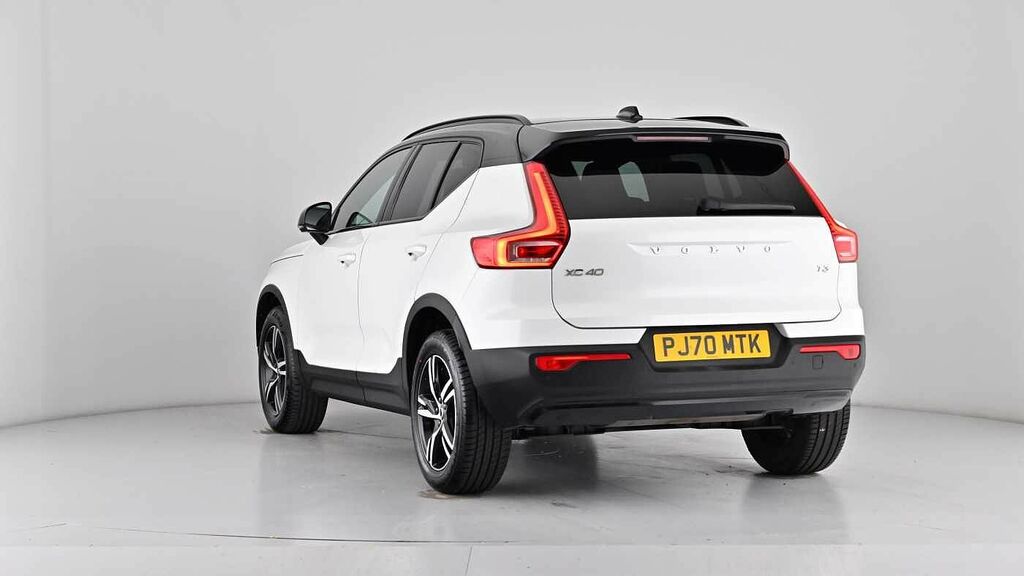 Volvo XC40 Momentum, D3 Awd Sensus Connect White #61