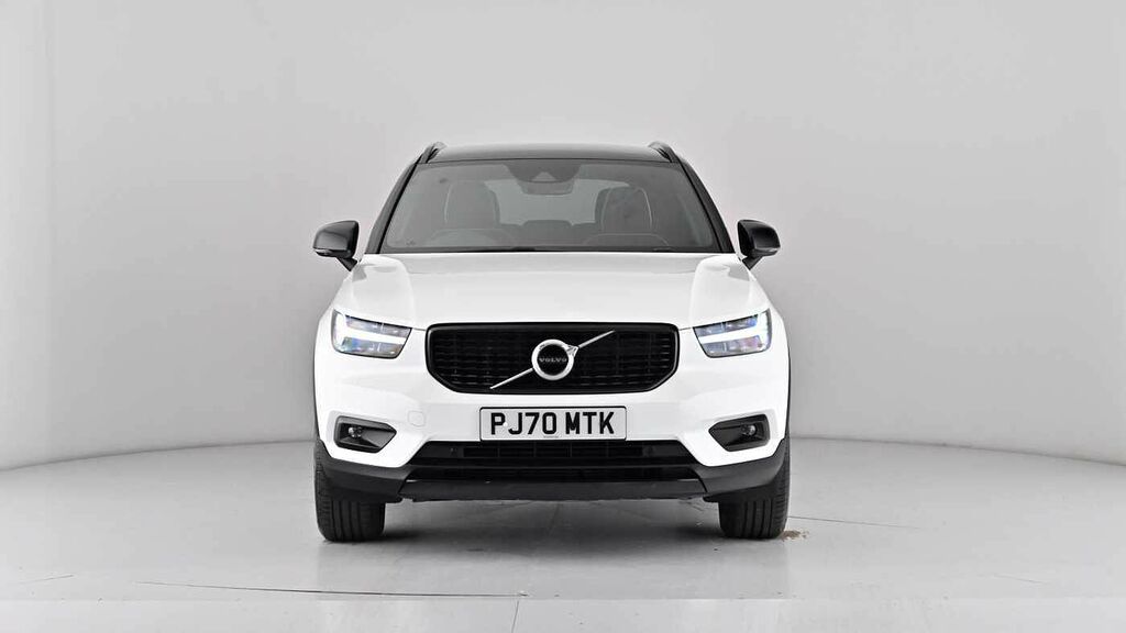 Volvo XC40 Momentum, D3 Awd Sensus Connect White #45