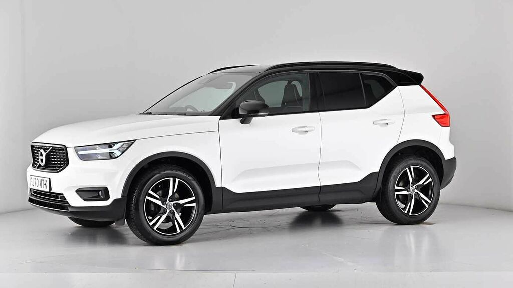 Volvo XC40 Momentum, D3 Awd Sensus Connect White #51