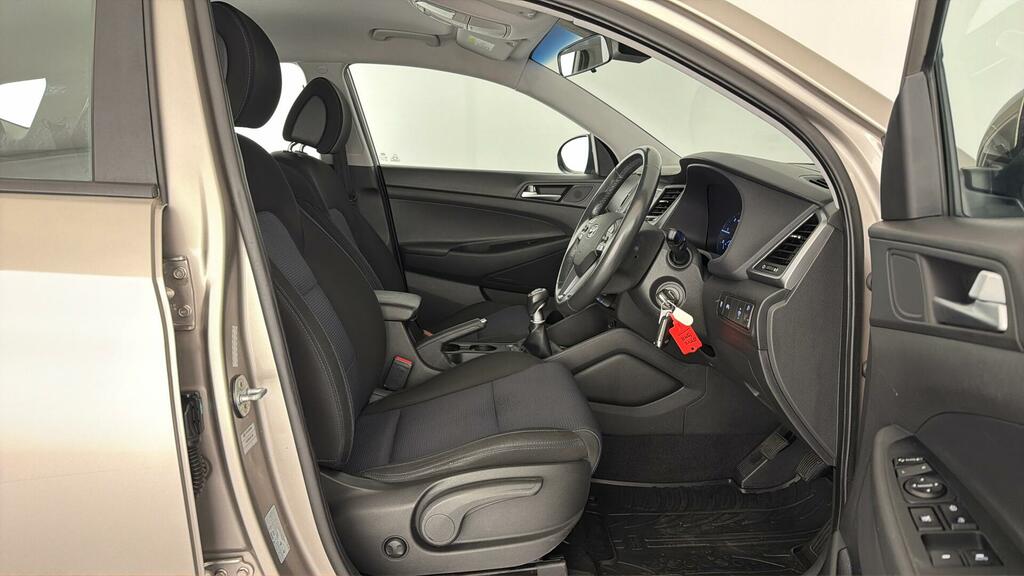 Hyundai Tucson 2017 67 Crdi White #15