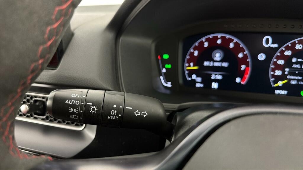 Honda Civic 2.0 Ehev Sport Cvt White #37