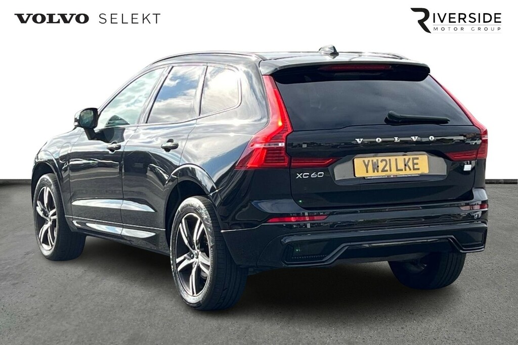 Volvo XC60 B4 Momentum Mhev Black #3