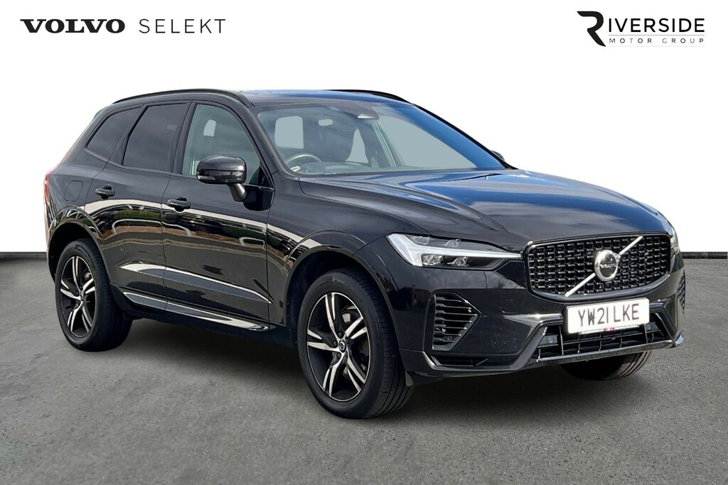 Volvo XC60 B4 Momentum Mhev Black #1