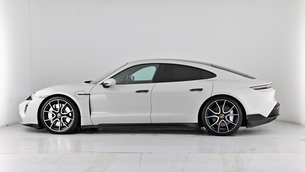 Porsche Taycan Taycan My23 Silver #117