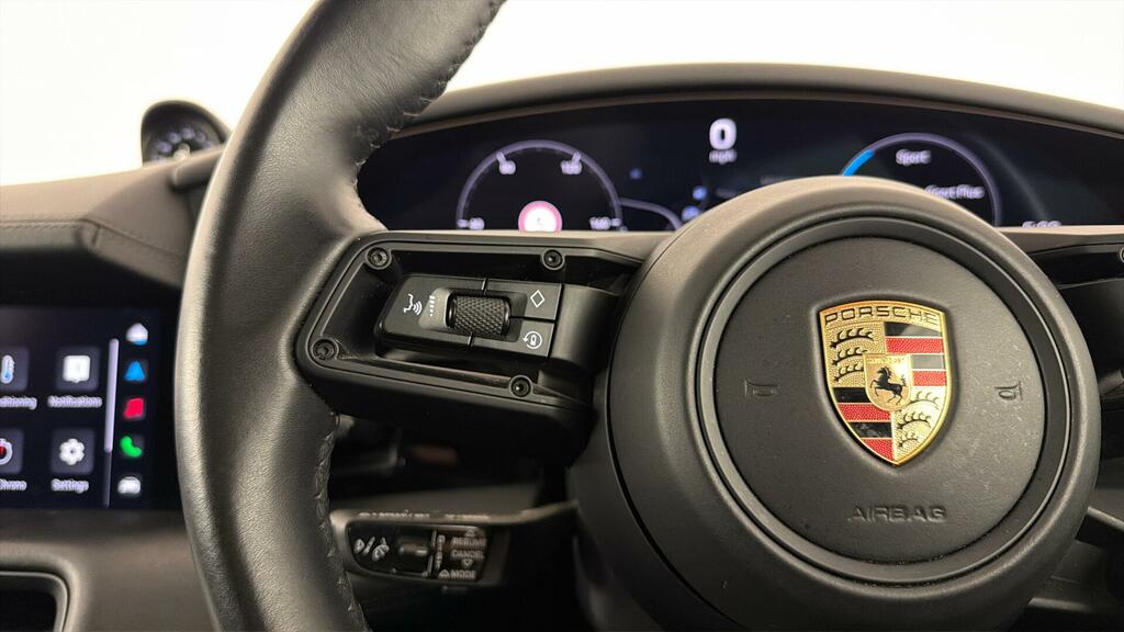 Porsche Taycan Taycan My23 Silver #34
