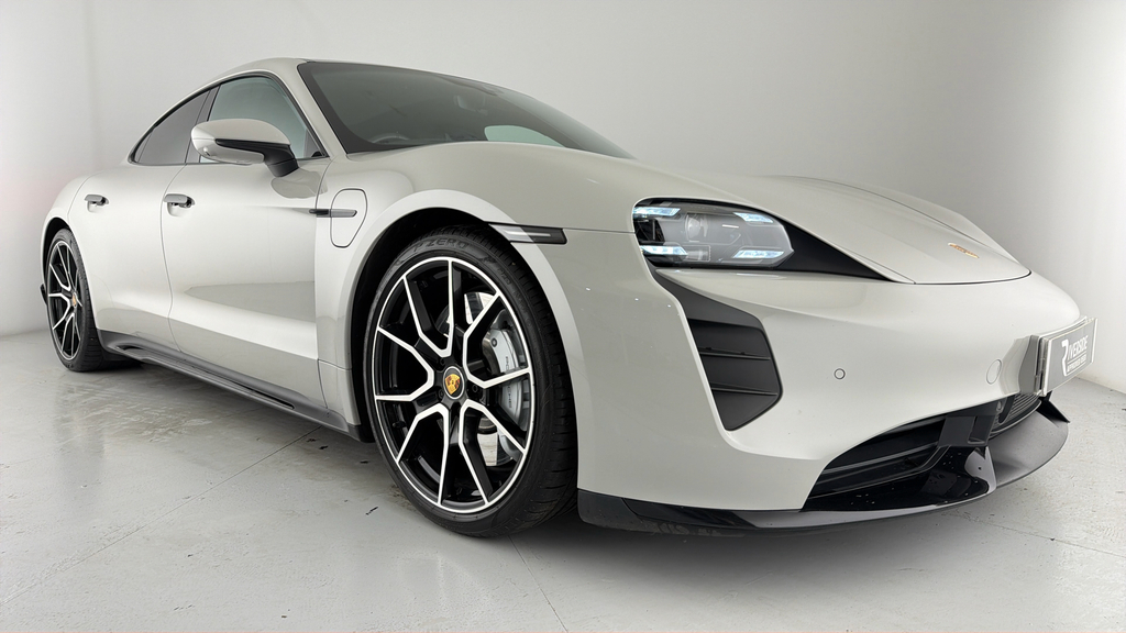 Porsche Taycan Taycan My23 Silver #49