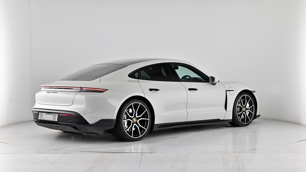 Porsche Taycan Taycan My23 Silver #143