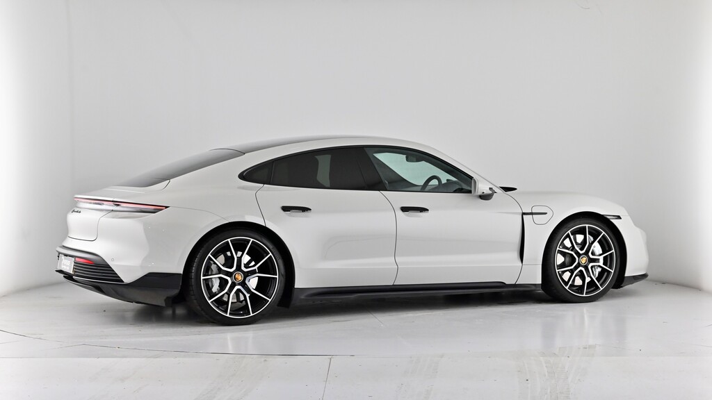 Porsche Taycan Taycan My23 Silver #147