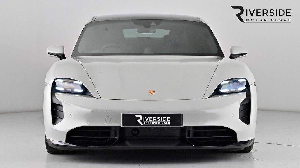 Porsche Taycan Taycan My23 Silver #7