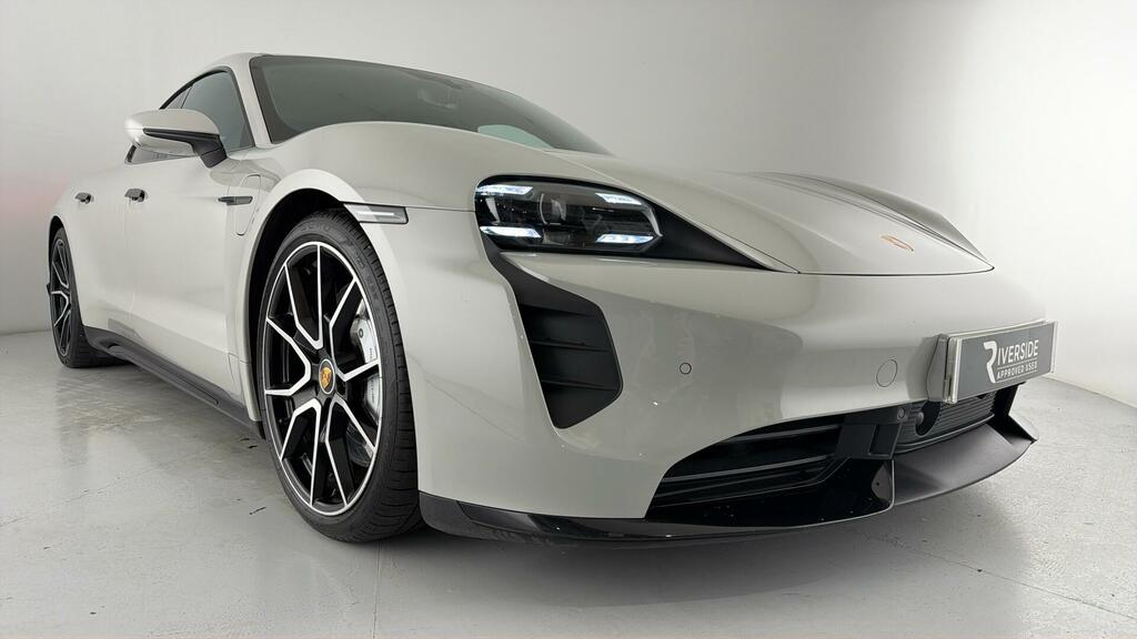 Porsche Taycan Taycan My23 Silver #46