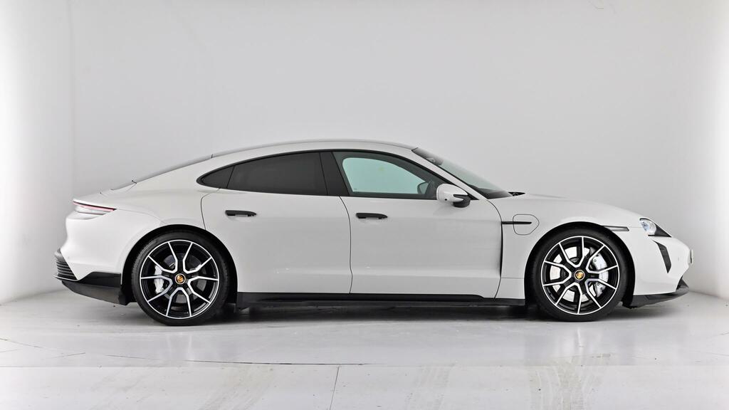 Porsche Taycan Taycan My23 Silver #152