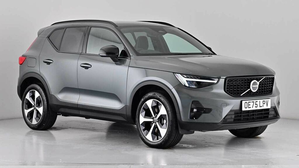 Volvo XC40 Plus Dark B4 Mild Hybrid Dark Tints Heated Seats G