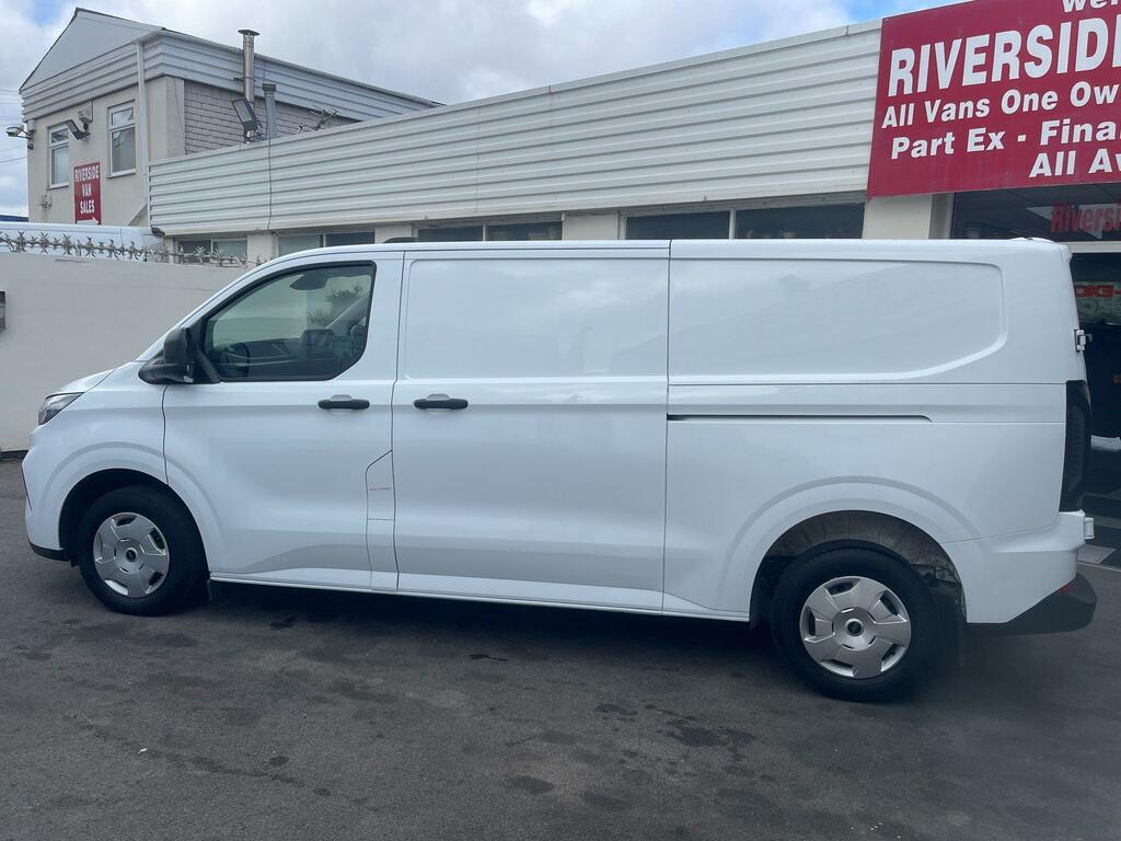 Ford Transit Custom Diesel White