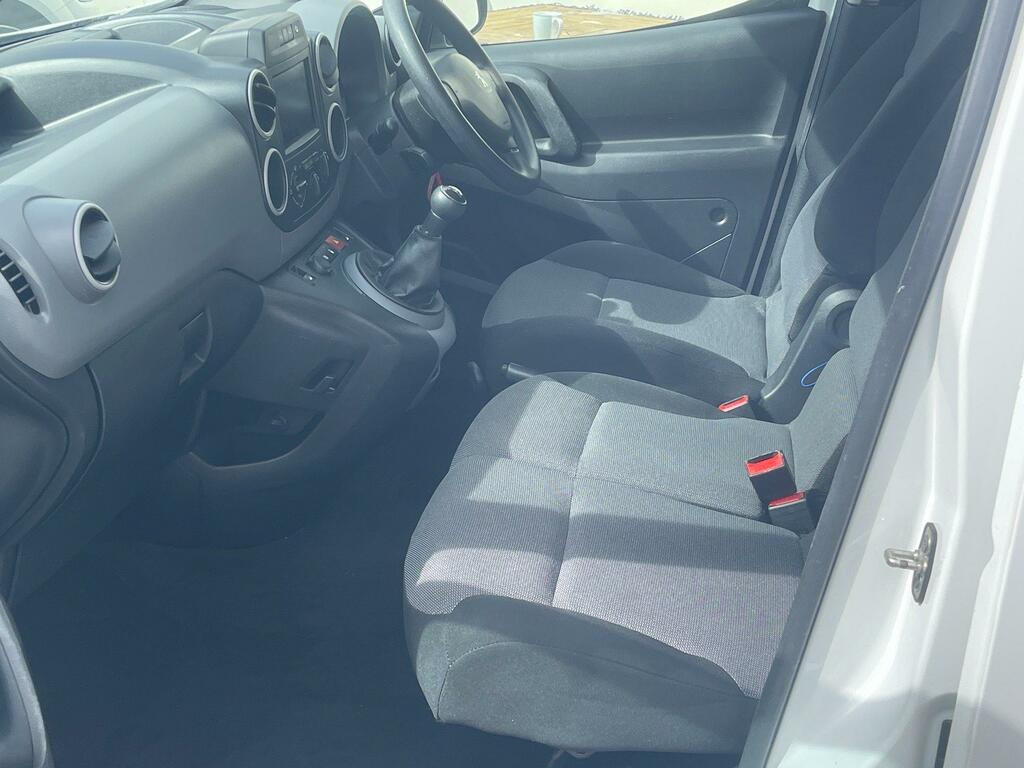 Peugeot Partner Panel Van White #8