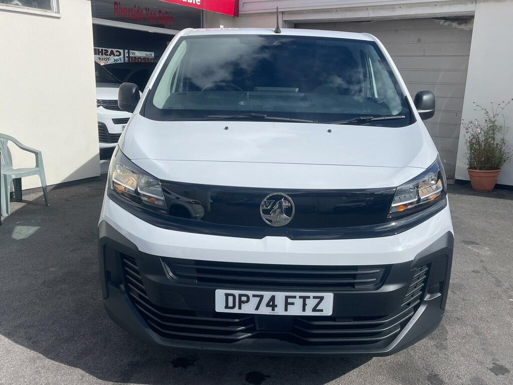 Vauxhall Vivaro Turbo D Prime White #1
