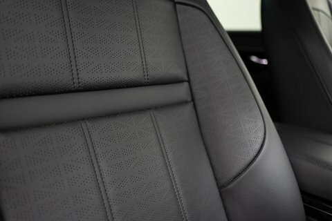 Land Rover Range Rover Evoque 2.0 P250 Mhev KR21WUO Black #4