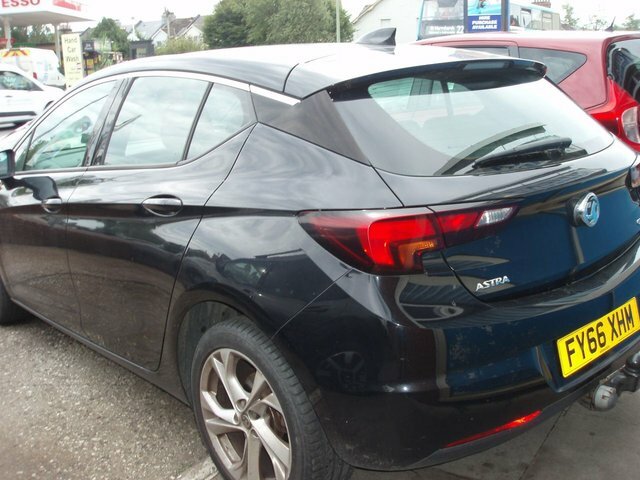 Vauxhall Astra 1.6 Cdti Blueinjection Sri Black #2