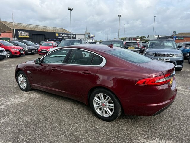 Jaguar XF Luxury Saloon Red #4