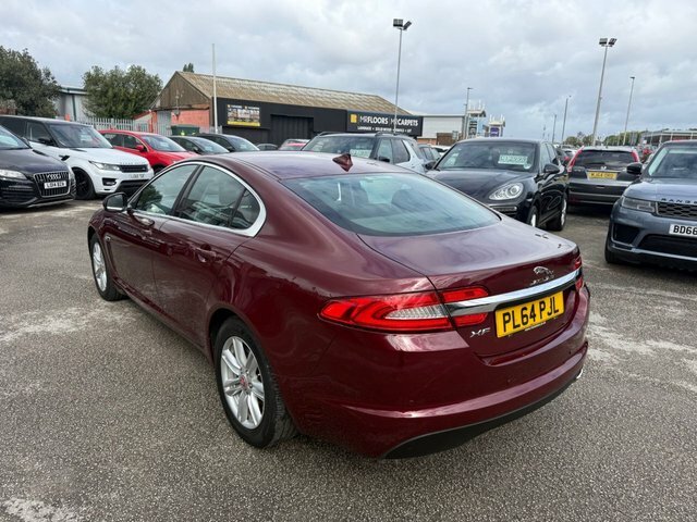 Jaguar XF Luxury Saloon Red #5