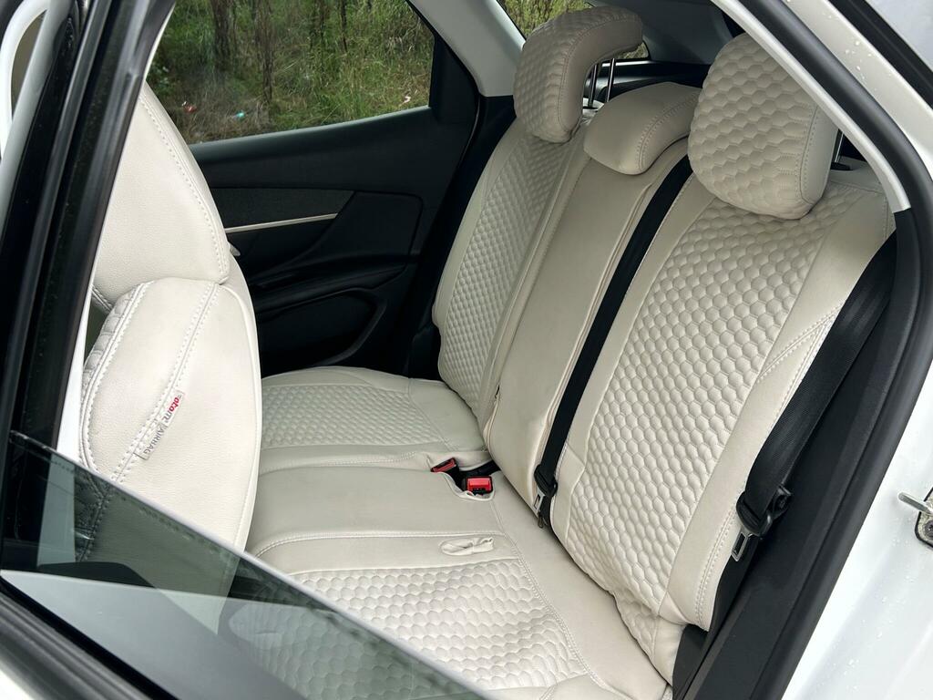 Peugeot 3008 Bluehdi Active Black #17