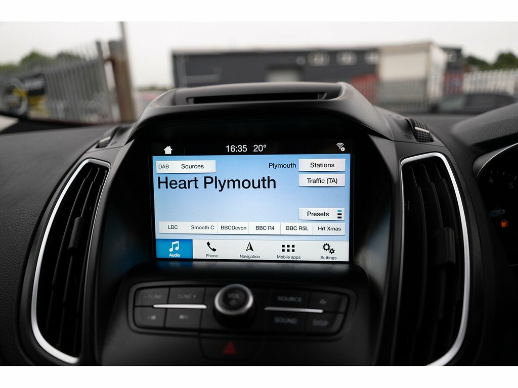Ford C-Max 1.0 Ecoboost 125 Zetec Navigation White #19