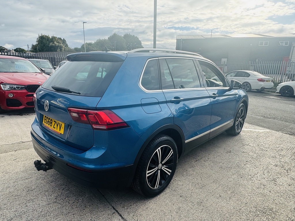 Volkswagen Tiguan Tdi Se Navigation Blue #5