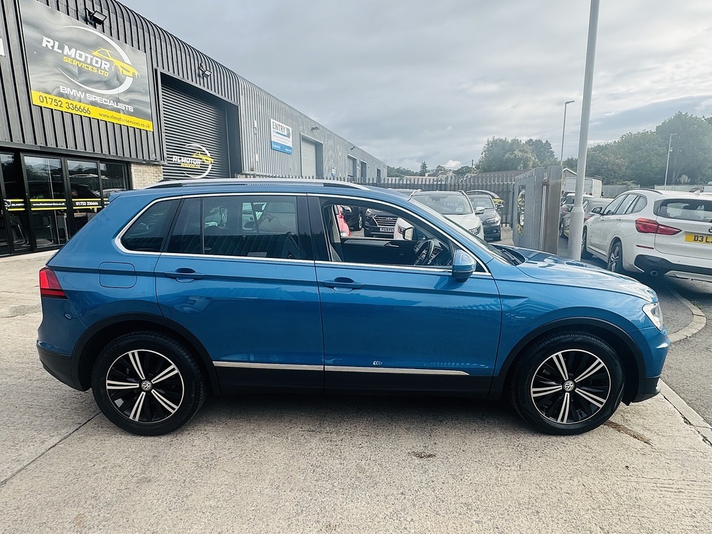 Volkswagen Tiguan Tdi Se Navigation Blue #4