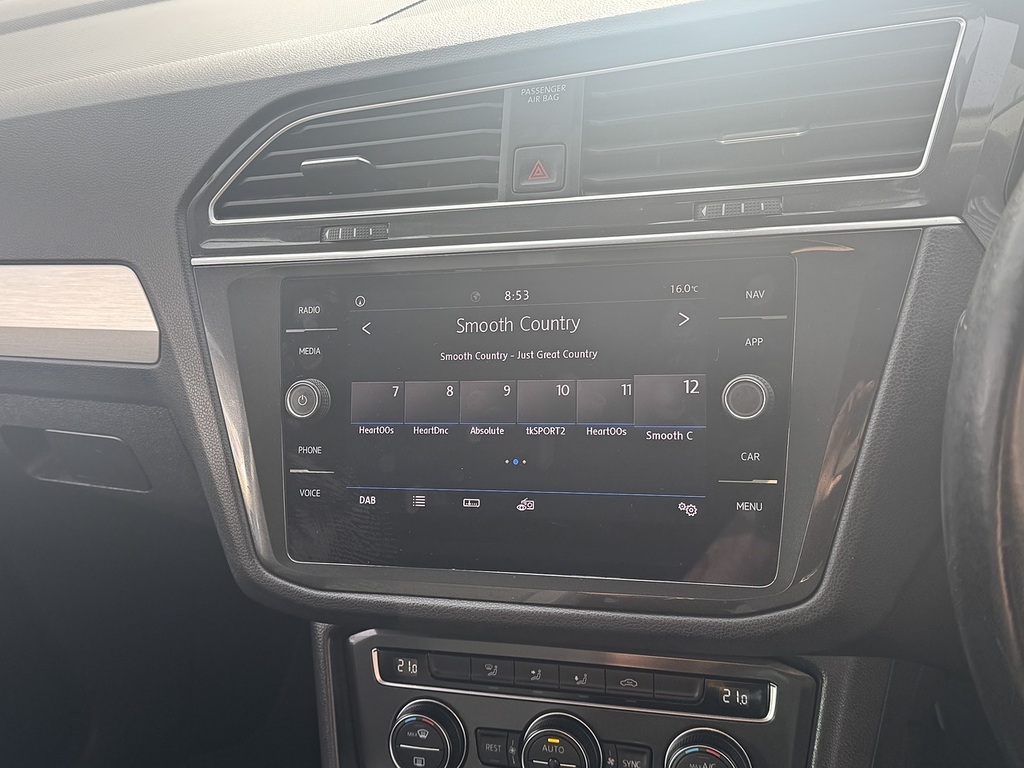Volkswagen Tiguan R-line Tech Grey #16