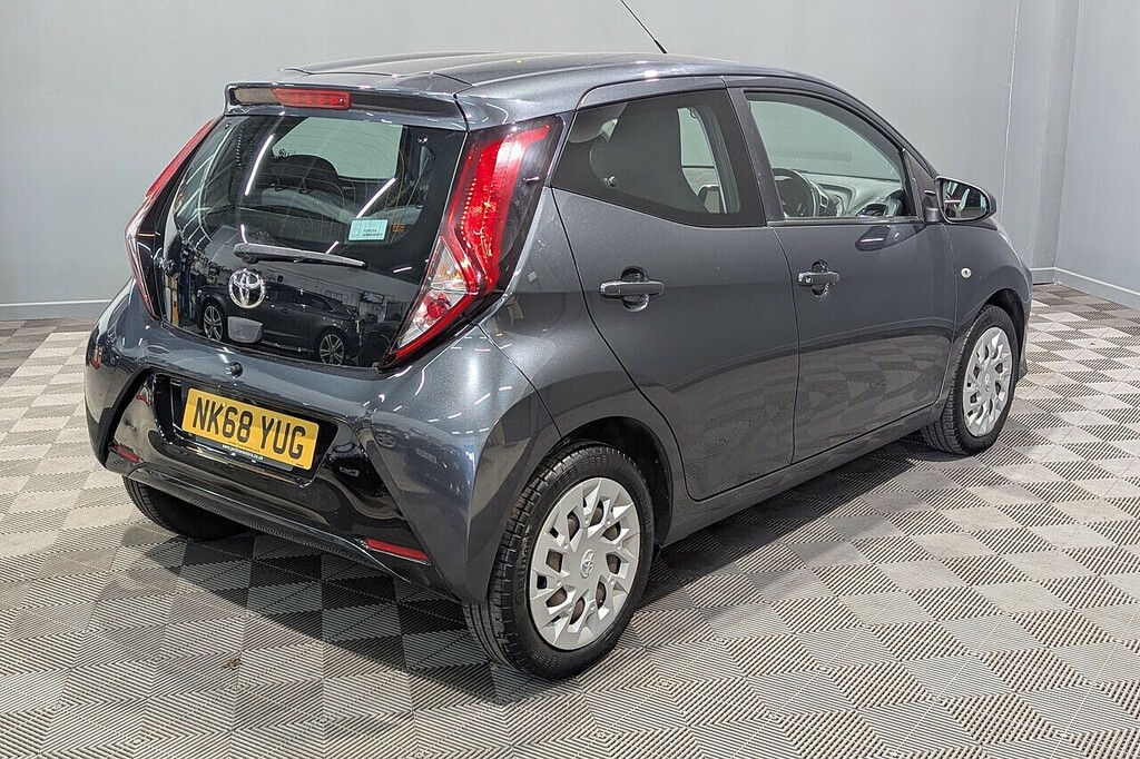 Toyota Aygo 1.0 Vvt-i X-play Hatchback X-shift Euro Grey #6