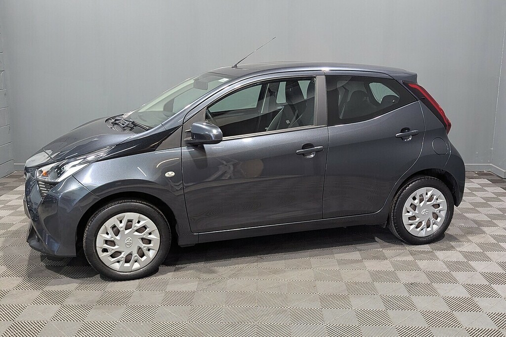 Toyota Aygo 1.0 Vvt-i X-play Hatchback X-shift Euro Grey #2