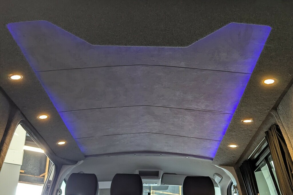 Volkswagen Transporter 2.0 Bitdi T32 Bluemotion Tech Window Van Diese Purple #21