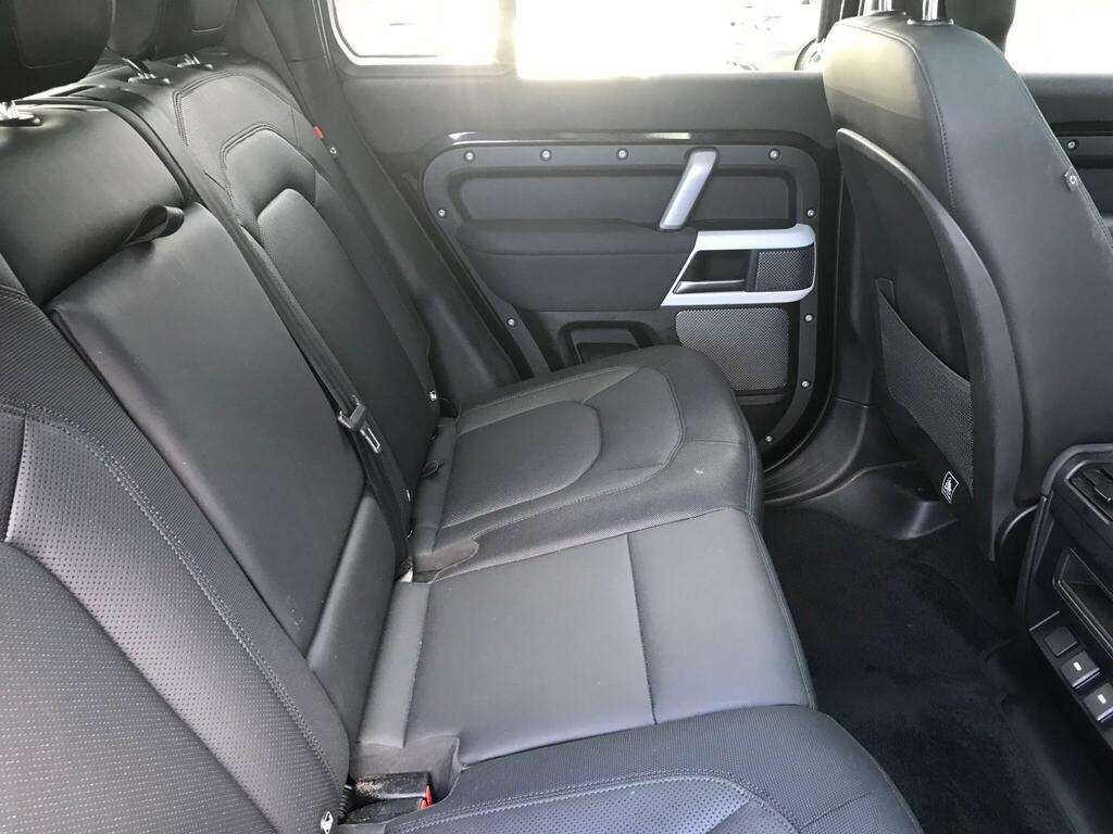 Land Rover Defender 110 110 #28