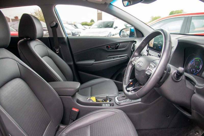 Hyundai Kona Hatchback #7