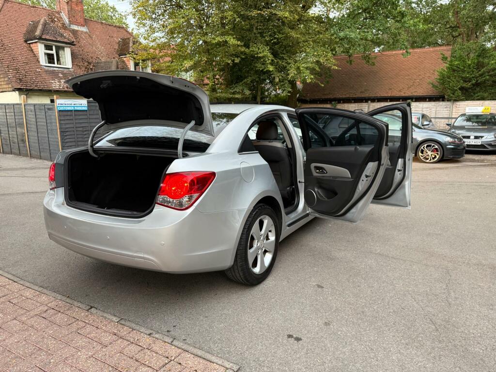 Chevrolet Cruze Cruze Lt Silver #16